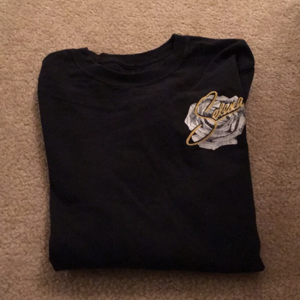 Selena long sleeved tee